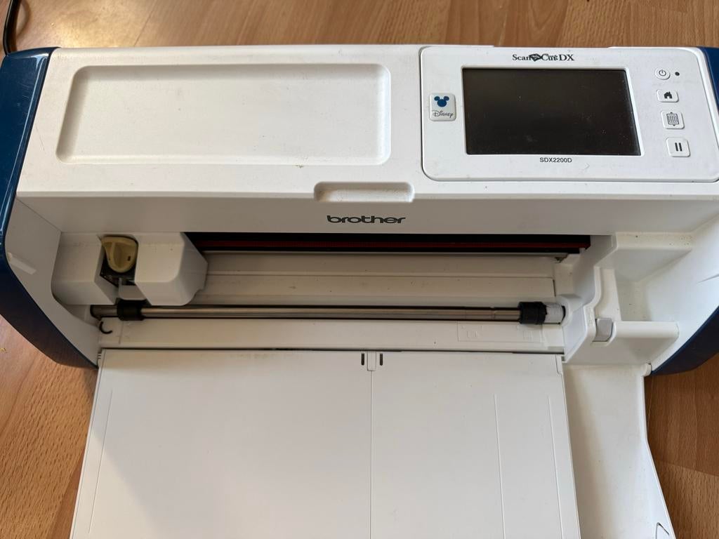 Brother ScanNCut DX SDX2200 Disney Limited Edition, Ophalen of Verzenden, Zo goed als nieuw, Gereedschap of Toebehoren