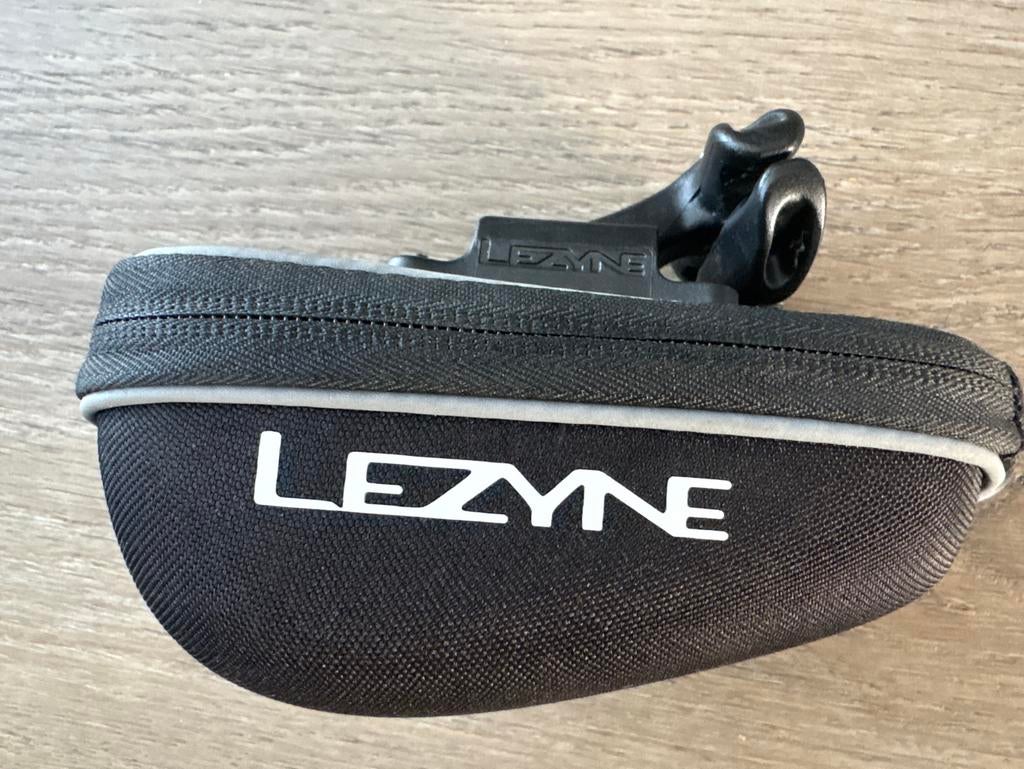 Lezyne pod caddy zadel tasje, Ophalen of Verzenden, Zo goed als nieuw