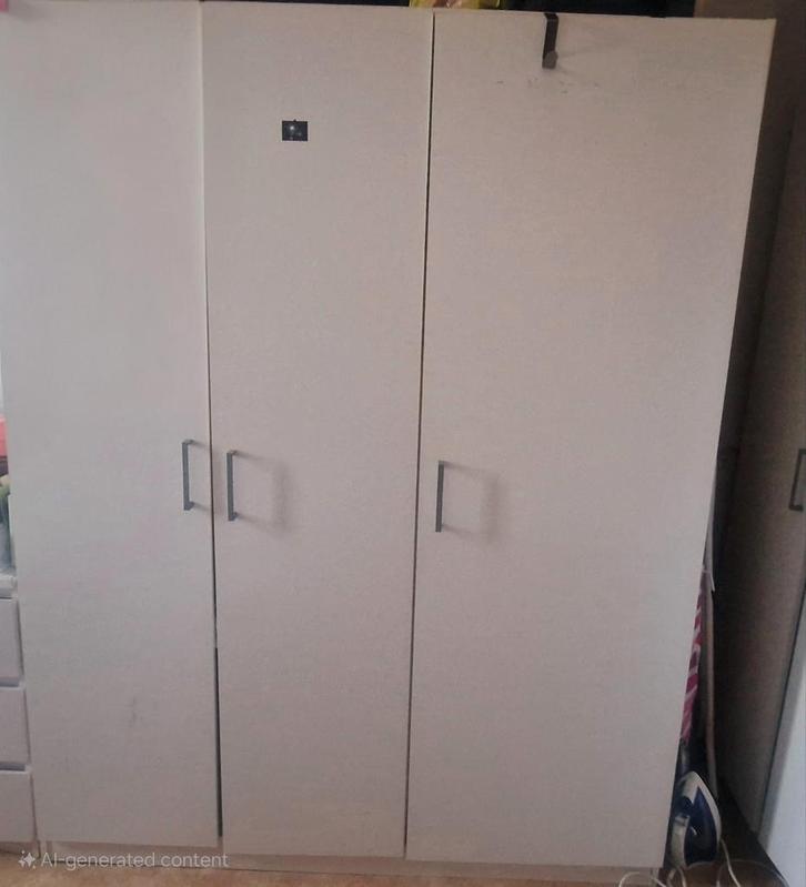 Gratis Kast en Stapelbed (excl. matrassen) - Ophalen!, Huis en Inrichting, Slaapkamer | Stapelbedden en Hoogslapers, Gebruikt