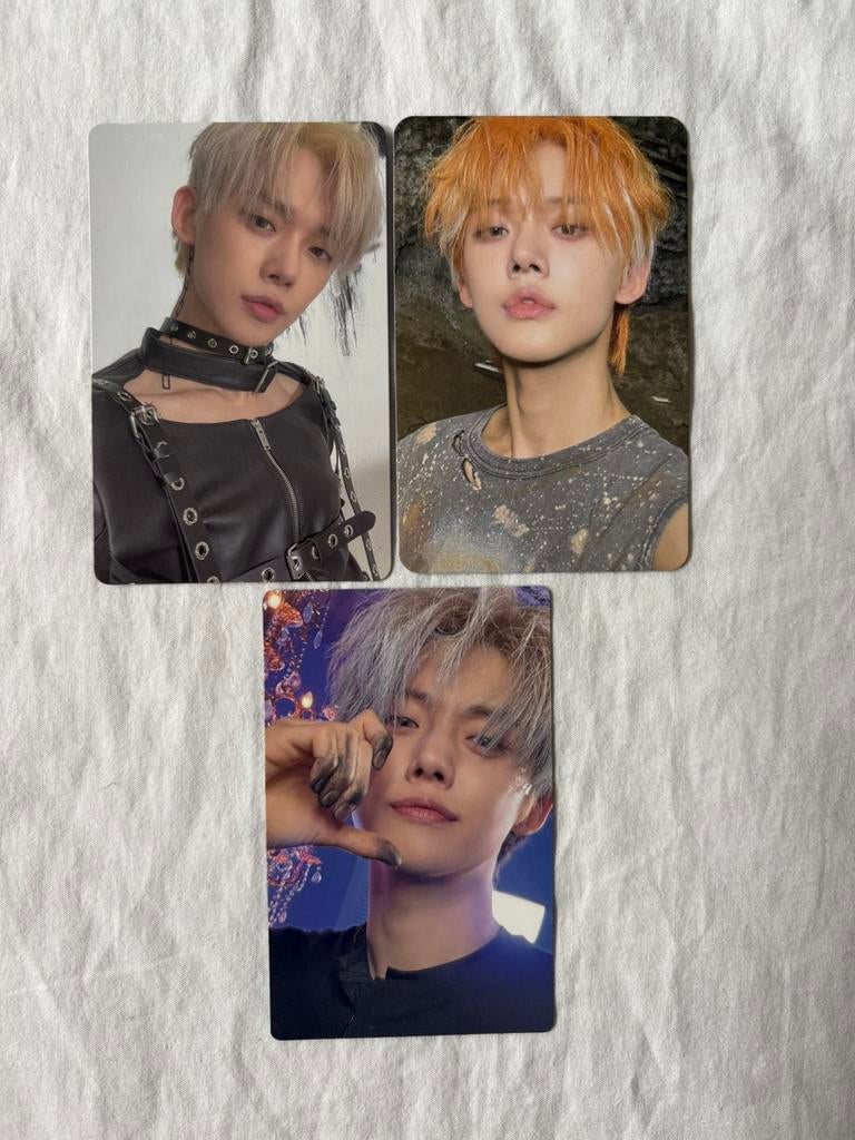 Kpop TXT Yeonjun album pcs, Ophalen of Verzenden, Zo goed als nieuw, Foto of Kaart