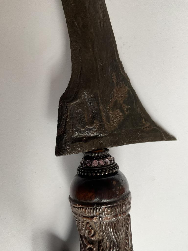 Fraaie Kris afkomstig uit Madoera met zilveren mendak, Antiek en Kunst, Ophalen of Verzenden