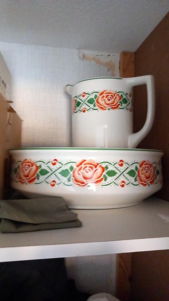 Vintage waskom en kan set met rozenmotief, Antiek en Kunst, Ophalen