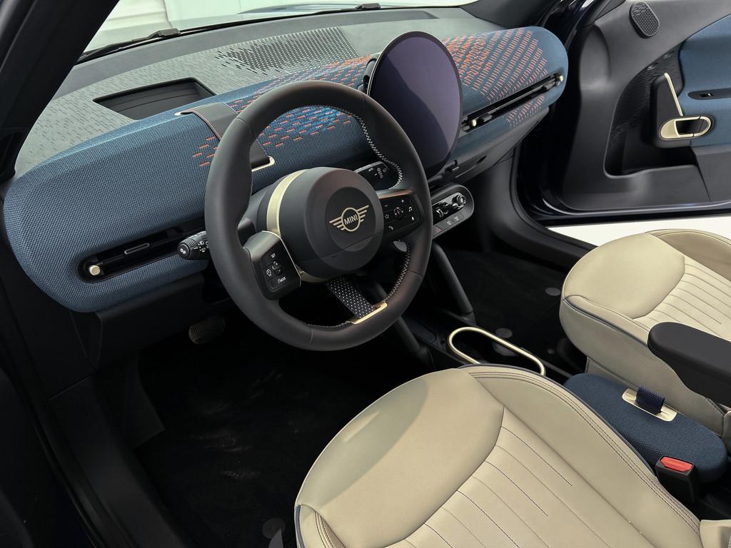 MINI Aceman E / Favoured / Pakket M / 19" Hexagram Spoke 2-t, Auto's, Mini, Beige, Blauw, Leder, Aceman