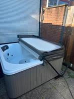 W'eau Skye Spa – Luxe Wellness voor 4 Personen, Tuin en Terras, Bubbelbaden en Hottubs, Ophalen, Gebruikt, Trap