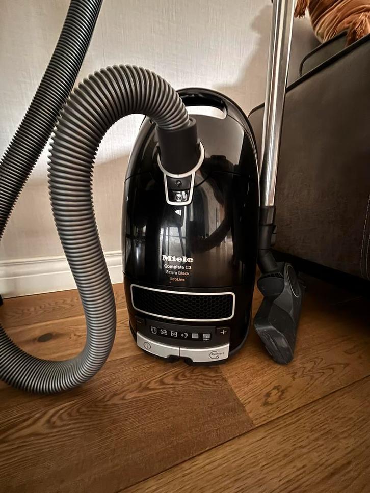 Miele stofzuiger, Witgoed en Apparatuur, Stofzuigers, Gebruikt, Stofzuiger, Ophalen