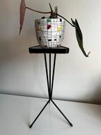 Vintage Tripod Plantentafeltje Driehoek Formica Metaal 60’s, Ophalen of Verzenden, Gebruikt