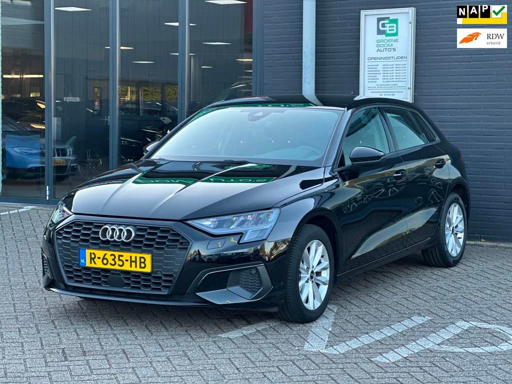 Audi A3 Sportback 30 TFSI Pro Line/CAMERA/CARPLAY/AIRCO/NL-A, Auto's, Audi, Stof, Gebruikt, Origineel Nederlands, Bedrijf
