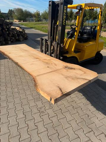 Zeer groot eiken boomstamblad 340x90x8cm beschikbaar voor biedingen