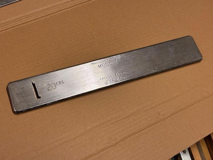 Gottlieb geldinworpstrook - 1 chute coin entrance plate 60's, Verzamelen, Automaten | Flipperkasten, Gebruikt, Mechanisch, Onderdeel of Defecte kast