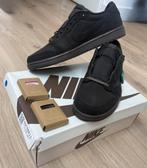 Air Jordan 1 low x travis Scott velvet Brown, Bruin, Nieuw, Ophalen of Verzenden, Sneakers of Gympen