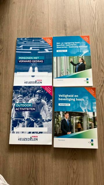 Schoolboeken beveiliging nieuw beschikbaar voor biedingen