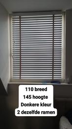 Bruine jaloezieën van metaal. En witte jaloezieën. Zie foto, Ophalen, Gebruikt