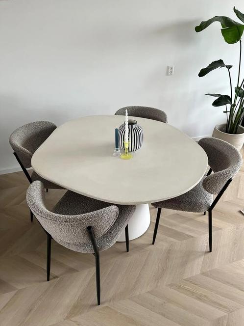 Eettafel, Huis en Inrichting, Tafels | Eettafels, Zo goed als nieuw, 100 tot 150 cm, 100 tot 150 cm, Vier personen, Rond, Overige materialen