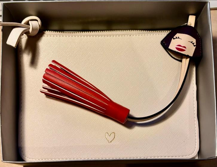 Elegante Enveloppe Clutch Tasje, Sieraden, Tassen en Uiterlijk, Tassen | Damestassen, Nieuw, Avondtasje, Beige, Ophalen of Verzenden