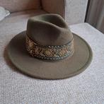 Vintage hoed groen, Kleding | Dames, Hoeden en Petten, Ophalen of Verzenden, Zo goed als nieuw, 56 of 57 cm (M, 7 of 7⅛ inch)