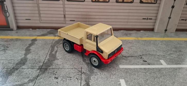 siku mercedes-benz unimog, Hobby en Vrije tijd, Modelauto's | 1:50, Zo goed als nieuw, Bus of Vrachtwagen, SIKU, Ophalen of Verzenden