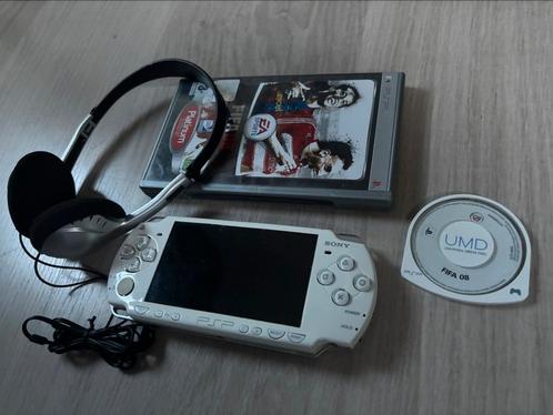 Sony PSP 2000 Wit, Spelcomputers en Games, Spelcomputers | Sony PSP, Zo goed als nieuw, PSP Slim, Wit, Met games, Ophalen of Verzenden