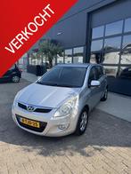 Hyundai i20 1.2i DynamicVersion, Gebruikt, 4 cilinders, Bedrijf, Handgeschakeld