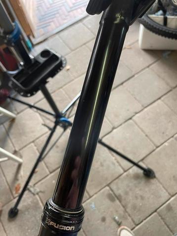 Dropper intern Fusion 170mm 34.9 beschikbaar voor biedingen
