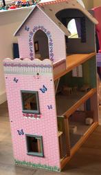 Houten poppenkast met meubels en lift, Ophalen of Verzenden, Gebruikt, Poppenhuis