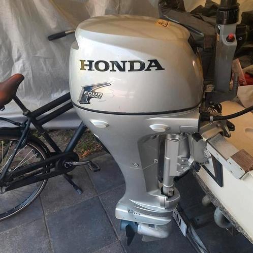 Honda 8 pk 4takt met elektrische start, Watersport en Boten, Buiten- en Binnenboordmotoren, Zo goed als nieuw, Benzine, Elektrische start