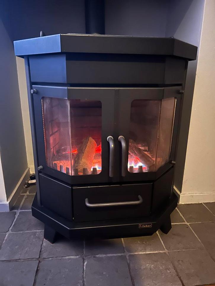 Faber Gaskachel - Zo goed als nieuw!, Huis en Inrichting, Haarden, Zo goed als nieuw, Gashaard, Ophalen