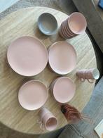 Serviesset roze, Ophalen of Verzenden, Aardewerk, Bord(en)