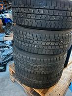 Winterbanden set 195 65 16 mercedes vito, Bestelwagen, 16 inch, Banden en Velgen, 195 mm