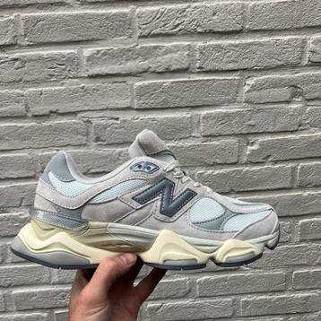 NEW BALANCE 9060 beschikbaar voor biedingen