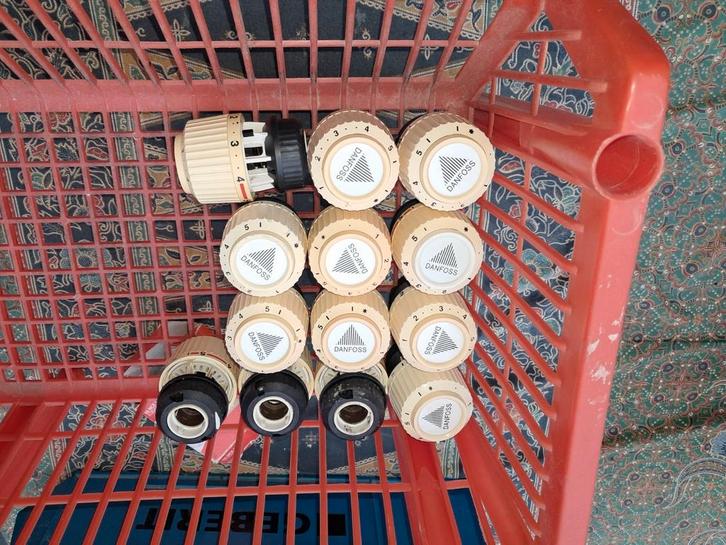 Danfoss Thermostaatknoppen - Verschillende Typ    es & Maten, Doe-het-zelf en Verbouw, Verwarming en Radiatoren, Minder dan 30 cm