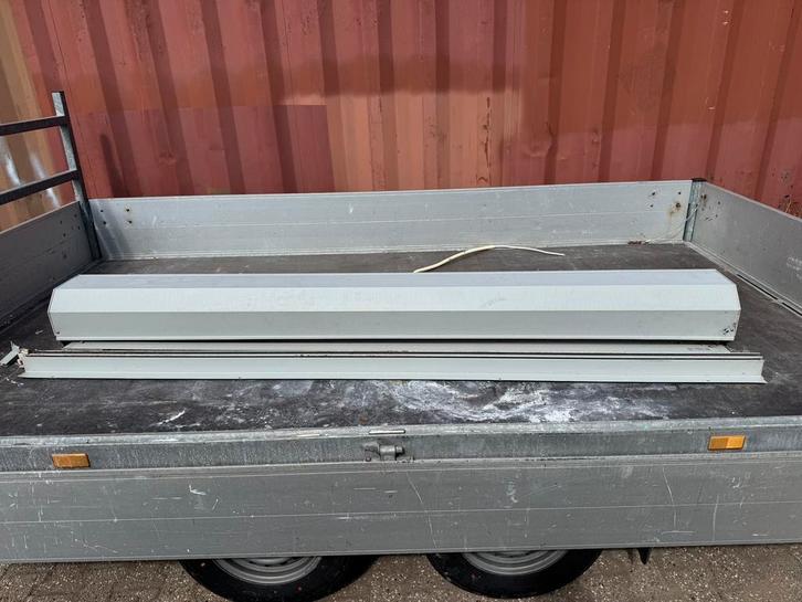 Te repareren )mechanisch) elektisch rolluik, Doe-het-zelf en Verbouw, Rolluiken, Gebruikt, 200 cm of meer, 200 cm of meer, Grijs