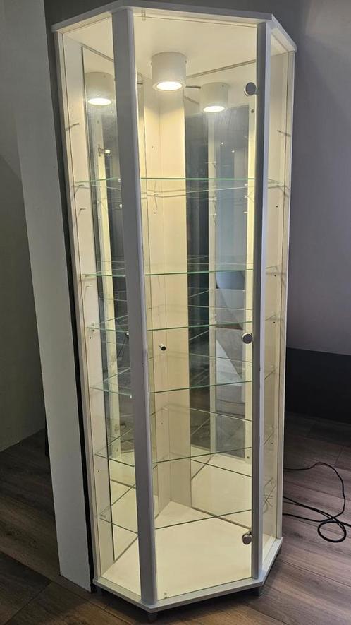 vitrine hoekkast wit met verlichting, Huis en Inrichting, Kasten | Vitrinekasten, Gebruikt, 150 tot 200 cm, 50 tot 100 cm, 50 tot 75 cm