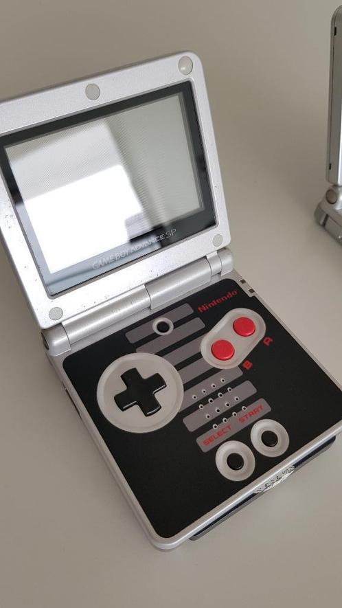 Gameboy Advance SP AGS-001 versie en AGS-101 versie, Spelcomputers en Games, Spelcomputers | Nintendo Game Boy, Zo goed als nieuw