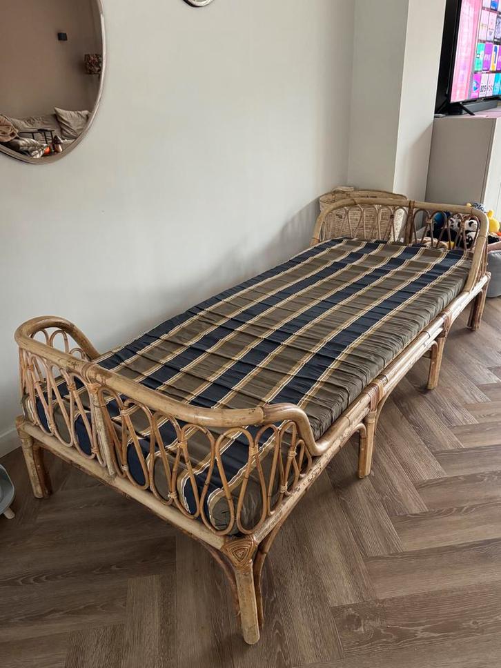 Rotan Daybed / Kinderbed Bamboe, Huis en Inrichting, Slaapkamer | Bedden, Gebruikt, Eenpersoons, 90 cm, 200 cm, Hout, Beige, Ophalen