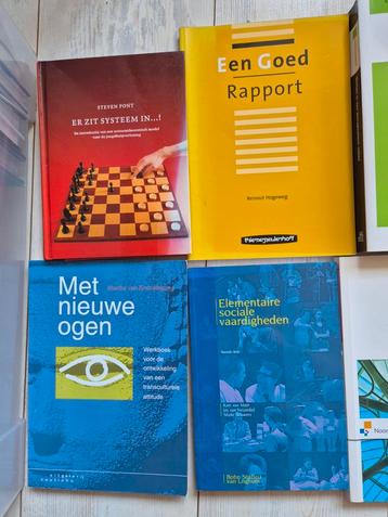 Studieboeken HBO Social Work - Diverse Titels beschikbaar voor biedingen