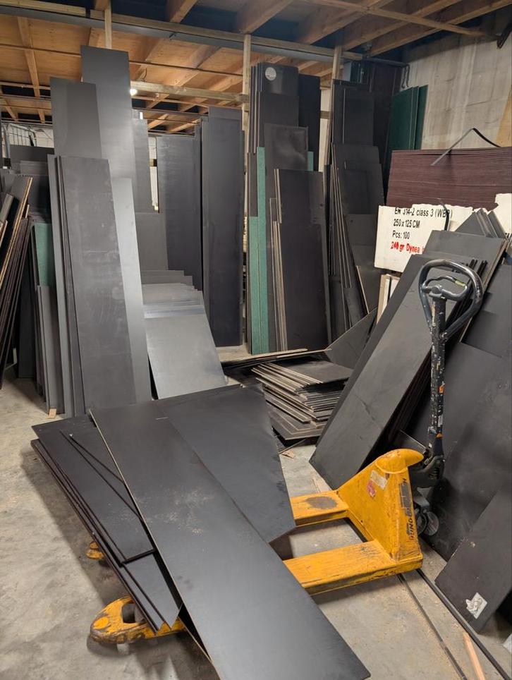 Betonplex 9mm - Diverse stukken, Doe-het-zelf en Verbouw, Platen en Panelen, Betonplex, Ophalen of Verzenden