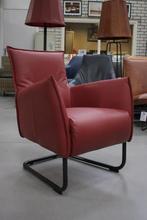 Luxe fauteuil Aron Jess Design leer sledestoel donkerrood, Huis en Inrichting, Fauteuils, Metaal, Zo goed als nieuw, 50 tot 75 cm