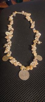 Leuke ketting met schelpjes, munten en banjara kraal, Ophalen of Verzenden, Nieuw, Beige, Overige materialen