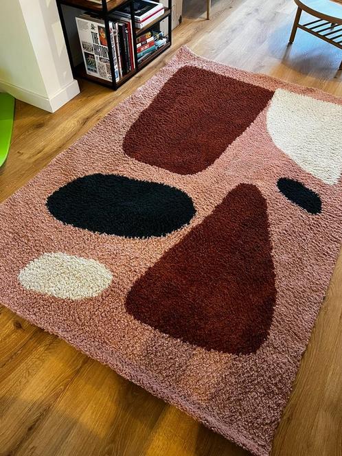 Vloerkleed hoogpolig Benuta - roze vloerkleed Louise, Huis en Inrichting, Stoffering | Tapijten en Kleden, Zo goed als nieuw, 150 tot 200 cm