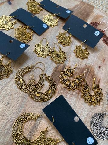 Oorbellen Bundel - Geen Losse Verkoop beschikbaar voor biedingen