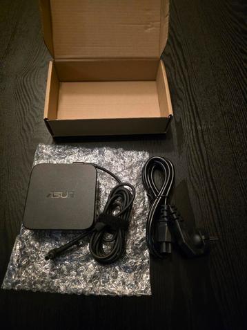 Originele Asus oplader 90watt beschikbaar voor biedingen