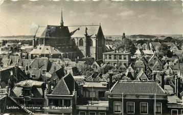 (381-053-055) Leiden Panorama met Pieterskerk beschikbaar voor biedingen