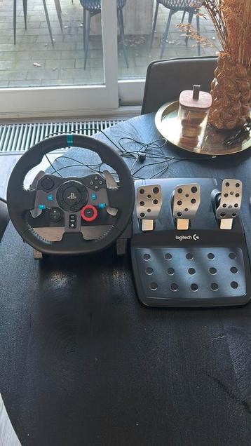 Logitec g29 + pedalen +shifter beschikbaar voor biedingen