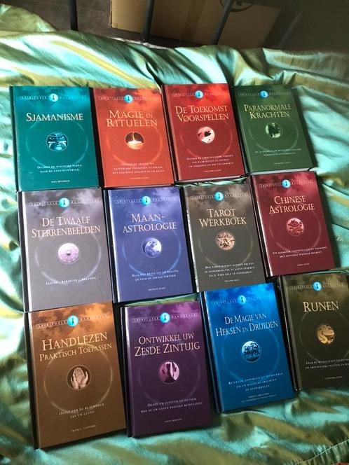 12 delig serie esoterie en spiritualiteit, Boeken, Esoterie en Spiritualiteit, Zo goed als nieuw, Overige typen, Spiritualiteit algemeen