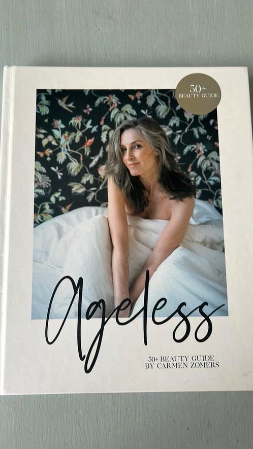 Carmen Zomers - Ageless 50+ beautyguide, Boeken, Overige Boeken, Zo goed als nieuw, Ophalen of Verzenden