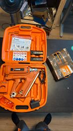 Paslode IM350/90CT Gas Tacker + Koffer, Doe-het-zelf en Verbouw, Gereedschap | Handgereedschap, Ophalen of Verzenden, Zo goed als nieuw
