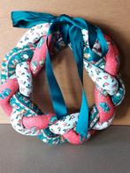 HANDGEMAAKTE STOFFEN KERSTKRANS-KRANS WIT/ROOD/GROEN, Verzenden, Zo goed als nieuw