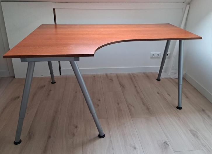 Galant hoekbureau (IKEA) - in hoogte verstelbaar, Huis en Inrichting, Bureaus, Gebruikt, Bureau, In hoogte verstelbaar, Ophalen