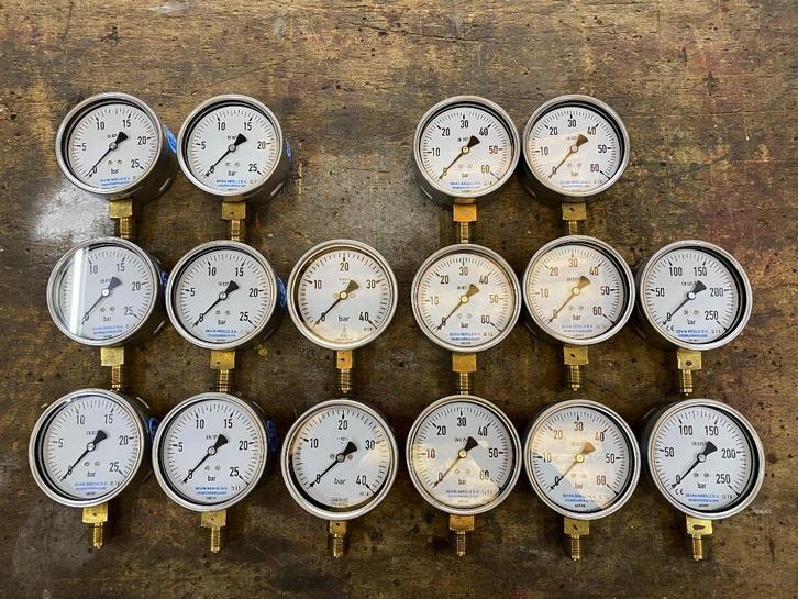 Manometer 100 mm. RVS/messing 25/60/1000 bar nieuw, Doe-het-zelf en Verbouw, Meetapparatuur, Nieuw, Druk, Ophalen of Verzenden