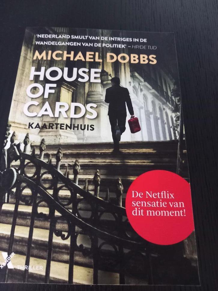Kaartenhuis - Michael Dobbs, Boeken, Thrillers, Zo goed als nieuw, Europa overig, Ophalen of Verzenden